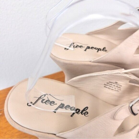 NEW Free People Huffman Buckle Wedge Sandal 39 Pearl Sand Heels Platform Leather - Picture 3 of 11